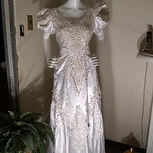 Bonny weddings dress